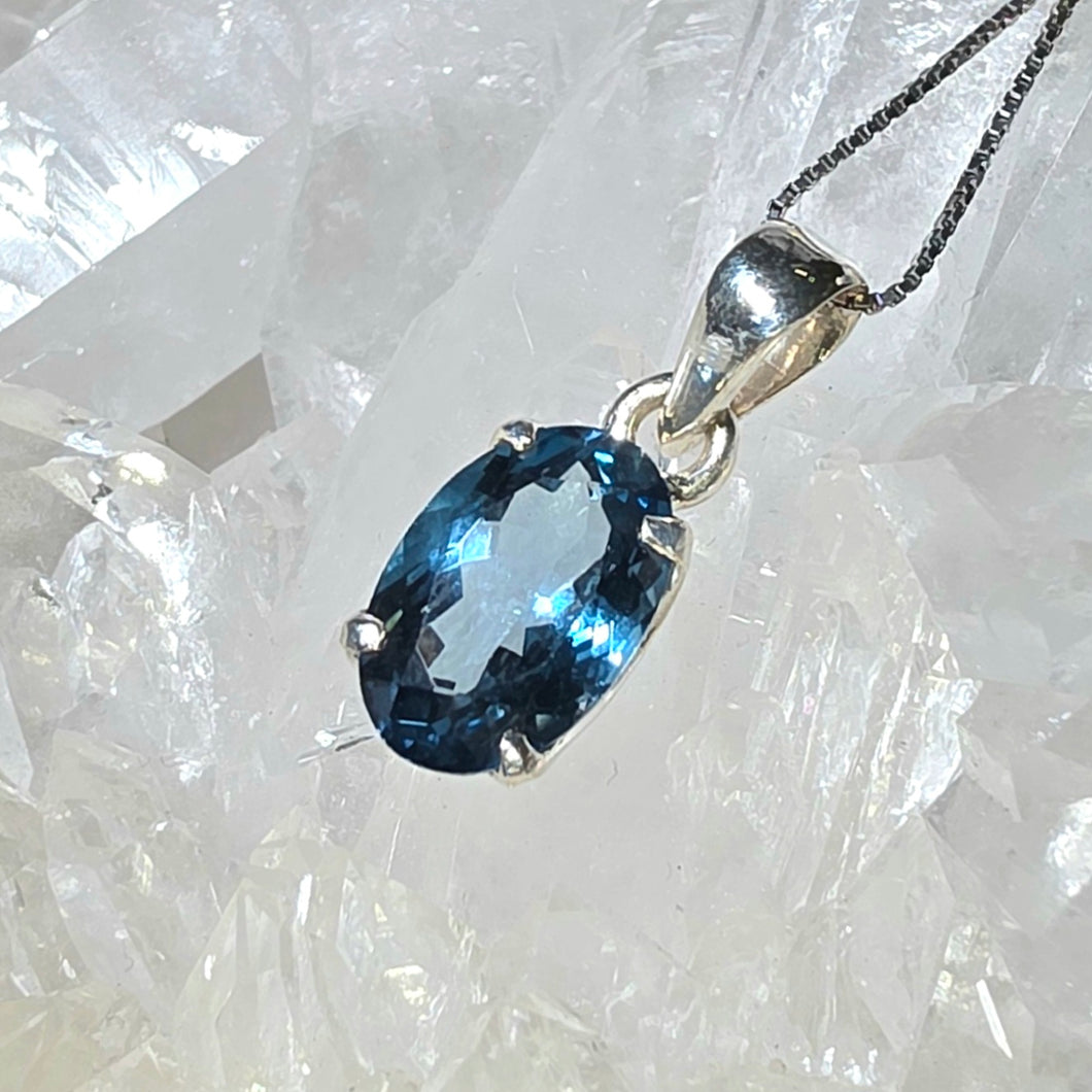 Kettenanhänger London Blue Topaz Silber