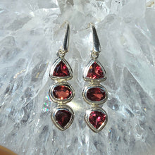 Lade das Bild in den Galerie-Viewer, Ohrringe Granat Silber
