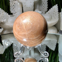 Lade das Bild in den Galerie-Viewer, Sonnenstein Mondstein Kugel mit Stand
