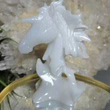 Lade das Bild in den Galerie-Viewer, Marmor Einhorn
