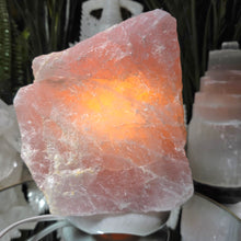 Lade das Bild in den Galerie-Viewer, Kristall-Lampe Rosenquarz

