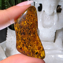 Lade das Bild in den Galerie-Viewer, Bernstein Trommelstein
