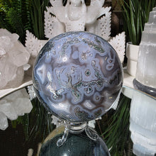 Lade das Bild in den Galerie-Viewer, Moosachat Baumachat Kugel mit Stand
