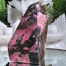 Lade das Bild in den Galerie-Viewer, Rhodonit Freeform
