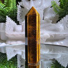 Lade das Bild in den Galerie-Viewer, Tigerauge Turm
