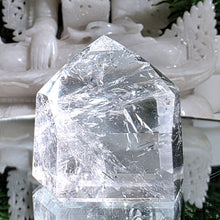 Lade das Bild in den Galerie-Viewer, Bergkristall Turm
