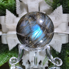 Lade das Bild in den Galerie-Viewer, Labradorit Kugel mit Stand
