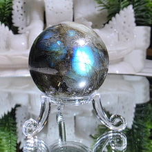 Lade das Bild in den Galerie-Viewer, Labradorit Kugel mit Stand
