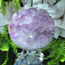 Lade das Bild in den Galerie-Viewer, Amethyst Achat Kugel
