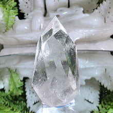 Lade das Bild in den Galerie-Viewer, Facettierte Bergkristall Spitze
