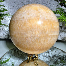 Lade das Bild in den Galerie-Viewer, XL Orangencalcit Kugel mit Stand
