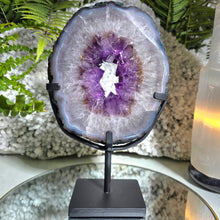 Lade das Bild in den Galerie-Viewer, Amethyst Portal mit Stand

