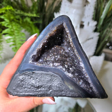 Lade das Bild in den Galerie-Viewer, Amethyst Druse
