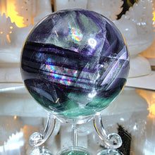 Lade das Bild in den Galerie-Viewer, Fluorit Kugel mit Stand
