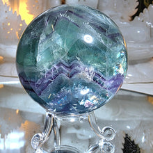 Lade das Bild in den Galerie-Viewer, Fluorit Kugel mit Stand

