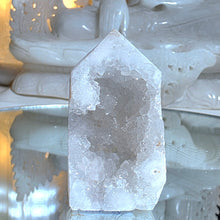Lade das Bild in den Galerie-Viewer, Quarz Geoden Turm

