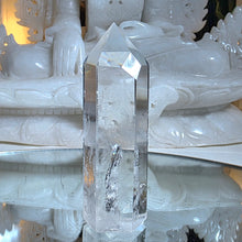 Lade das Bild in den Galerie-Viewer, Bergkristall Turm
