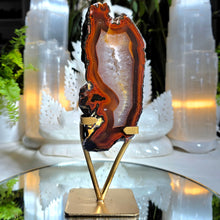 Lade das Bild in den Galerie-Viewer, Achat mit Druzy auf Stand
