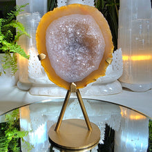 Lade das Bild in den Galerie-Viewer, Achat mit Druzy auf Stand

