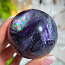 Lade das Bild in den Galerie-Viewer, Fluorit Kugel
