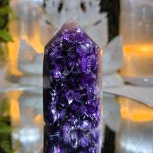 Lade das Bild in den Galerie-Viewer, Amethyst Turm
