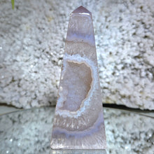 Lade das Bild in den Galerie-Viewer, Achat Druzy Turm
