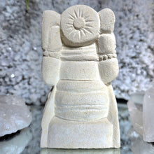 Lade das Bild in den Galerie-Viewer, Kalkstein Ganesha (handgefertigt) - Der Gott des Erfolgs &amp; Glücks
