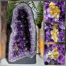 Lade das Bild in den Galerie-Viewer, XL Amethyst Kathedrale mit Calcit
