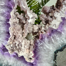 Lade das Bild in den Galerie-Viewer, Einzigartiges Naturkunstwerk XXL Amethyst &amp; Pink Amethyst Portal auf Stand
