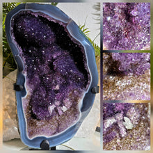 Lade das Bild in den Galerie-Viewer, XL Glitzertraum Amethyst &amp; Achat auf Stand
