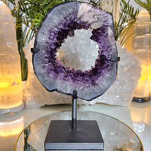 Lade das Bild in den Galerie-Viewer, Amethyst Portal mit Stand
