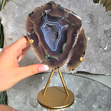 Lade das Bild in den Galerie-Viewer, Achat Druse mit Stand

