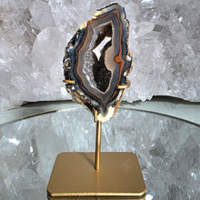 Lade das Bild in den Galerie-Viewer, Achat Druse mit Stand
