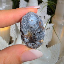 Lade das Bild in den Galerie-Viewer, Chalcedon Rose
