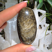 Lade das Bild in den Galerie-Viewer, Obsidian mit goldenem Flash
