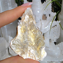 Lade das Bild in den Galerie-Viewer, Golden Mica Rohstein
