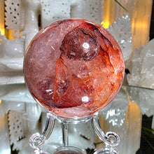 Lade das Bild in den Galerie-Viewer, Feuerquarz Kugel mit Stand
