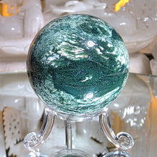Lade das Bild in den Galerie-Viewer, Baumachat Kugel mit Stand

