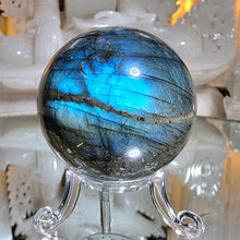 Lade das Bild in den Galerie-Viewer, Labradorit Kugel mit Stand
