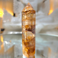 Lade das Bild in den Galerie-Viewer, Golden Healer Turm
