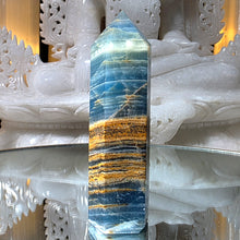Lade das Bild in den Galerie-Viewer, Blauer Onyx Turm
