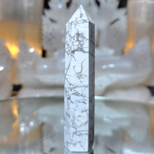 Lade das Bild in den Galerie-Viewer, Howlith Turm

