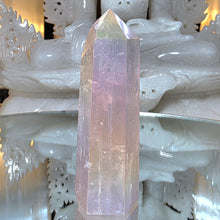 Lade das Bild in den Galerie-Viewer, Rosenquarz Turm mit Aura Beschichtung
