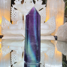 Lade das Bild in den Galerie-Viewer, Fluorit Turm
