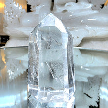 Lade das Bild in den Galerie-Viewer, Bergkristall Turm

