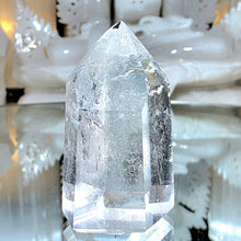Lade das Bild in den Galerie-Viewer, Bergkristall Turm
