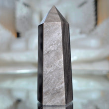 Lade das Bild in den Galerie-Viewer, Obsidian Turm mit silbernem Flash
