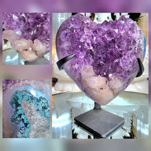 Lade das Bild in den Galerie-Viewer, Amethyst Herz auf Stand
