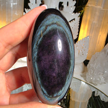 Lade das Bild in den Galerie-Viewer, Regenbogen Obsidian Taschenstein
