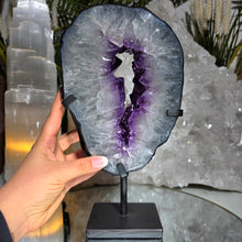 Lade das Bild in den Galerie-Viewer, Amethyst Portal selbststehend

